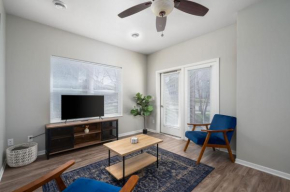 2 Bedroom Apartment, Free Parking, Next To Mayo!